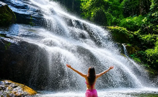 Kuala Lumpur Caves and Waterfalls